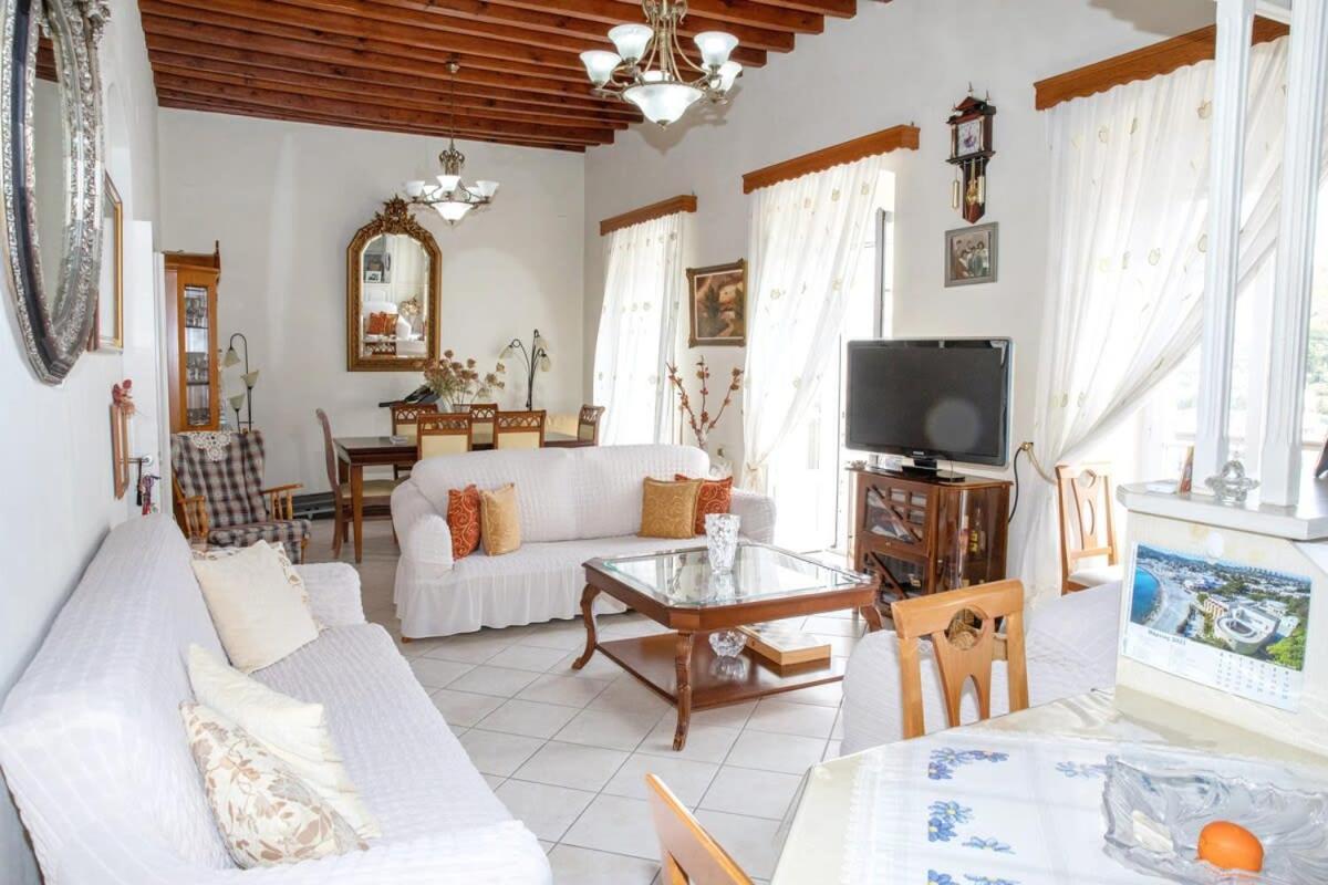Neoclassical Splendor Unique Experience In Leros Panteli المظهر الخارجي الصورة